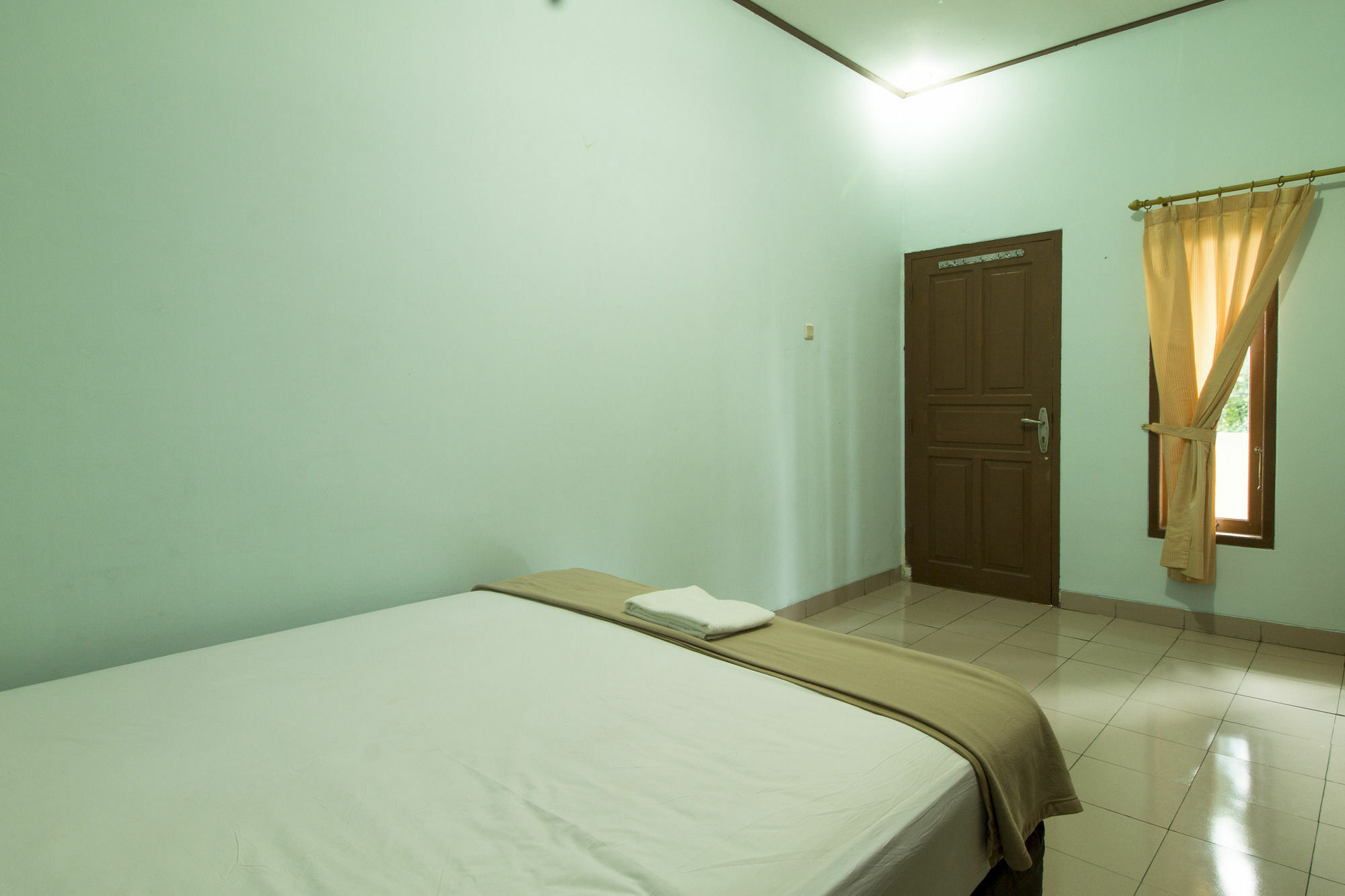 Reddoorz Plus @ Karet Pedurenan 3 Jakarta Eksteriør bilde