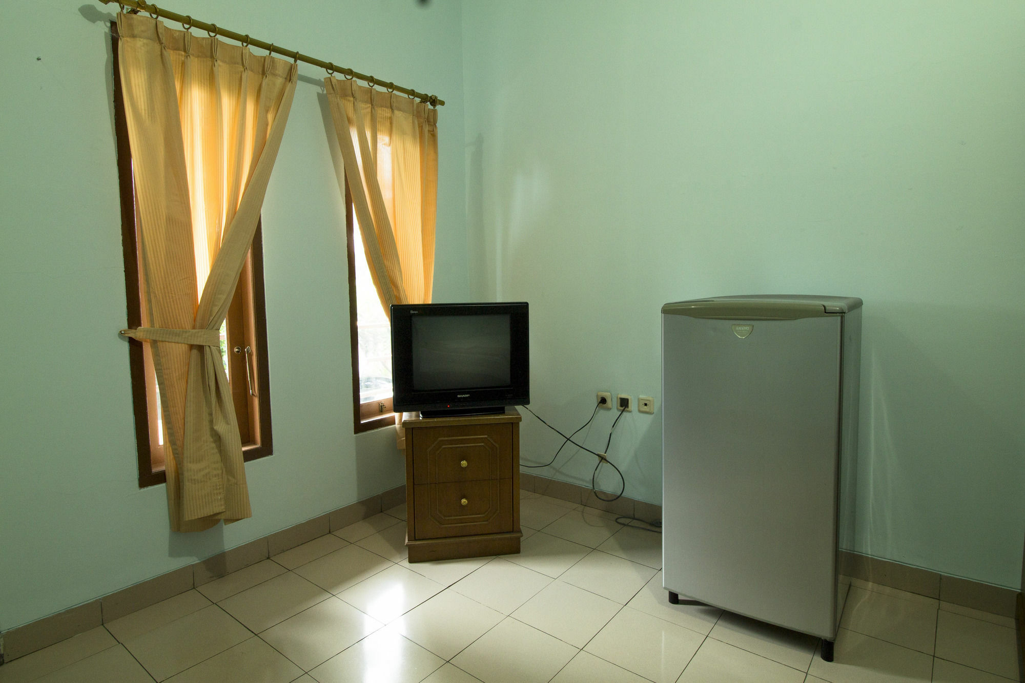 Reddoorz Plus @ Karet Pedurenan 3 Jakarta Eksteriør bilde