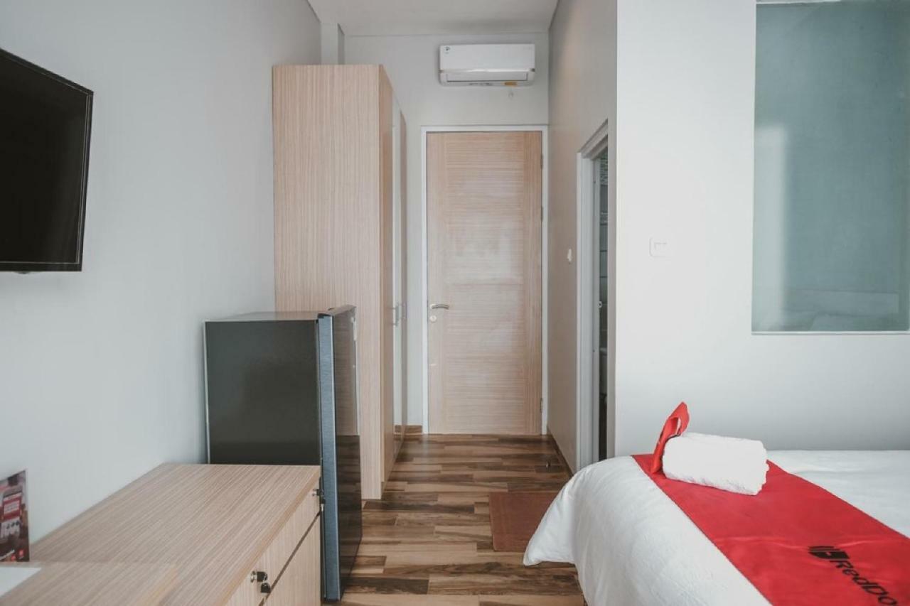 Reddoorz Plus @ Karet Pedurenan 3 Jakarta Eksteriør bilde